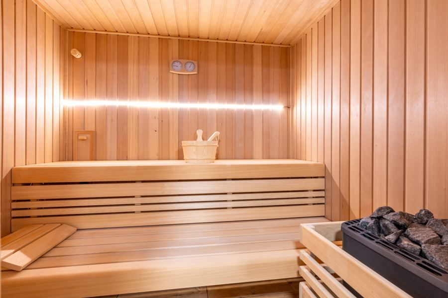 Basement home sauna in cedar